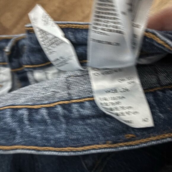 Levi's Womens 501 Button Fly Blue Denim Raw Hem Jeans Sz 28 (FITS LIKE A 26) - Picture 7 of 16